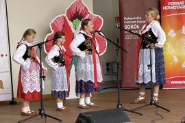 Sukces uczennic naszej szkoły podczas VIII Przeglądu Folkloru Pienin-Gorc&oacute;w-Podhala &bdquo;Nuta Dunajca&rdquo;